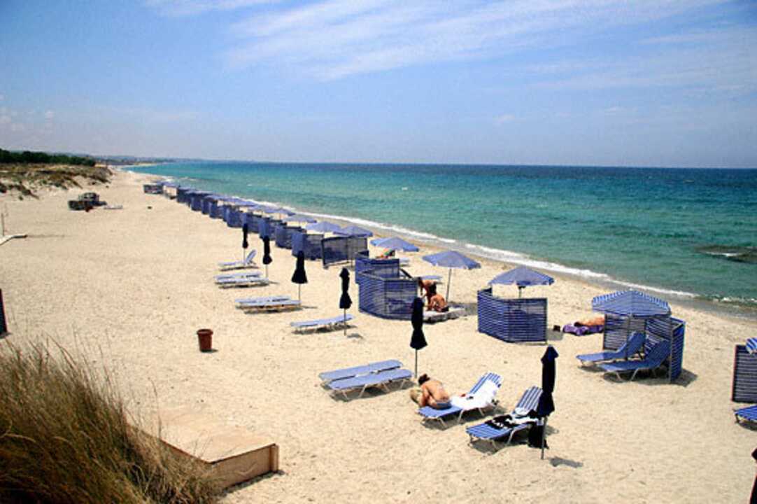 Cheap holidays to Marmari | On the Beach