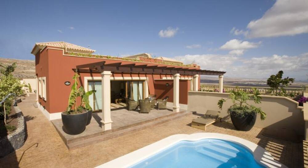 Villas Castillo Premium - Caleta De Fuste, Fuerteventura | On the Beach