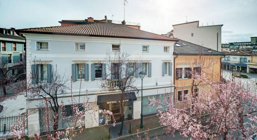 Hotel Aaron Mestre Venice On The Beach Hotel Aaron Mestre Venice On The Beach