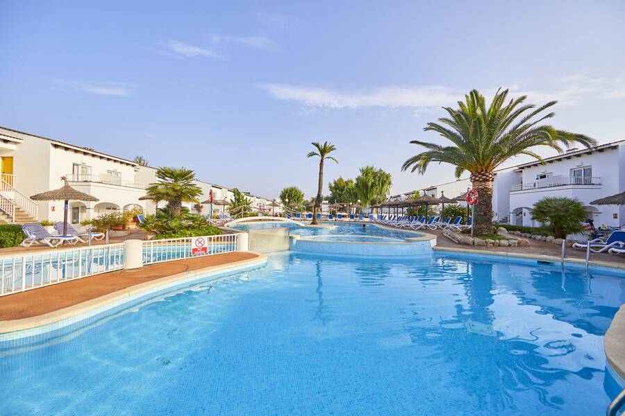 Sea Club Mediterranean Resort Alcudia, Majorca On the Beach