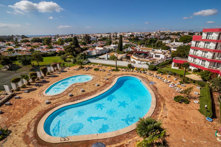 da-aldeia-hotel-albufeira-costa-de-algarve-on-the-beach