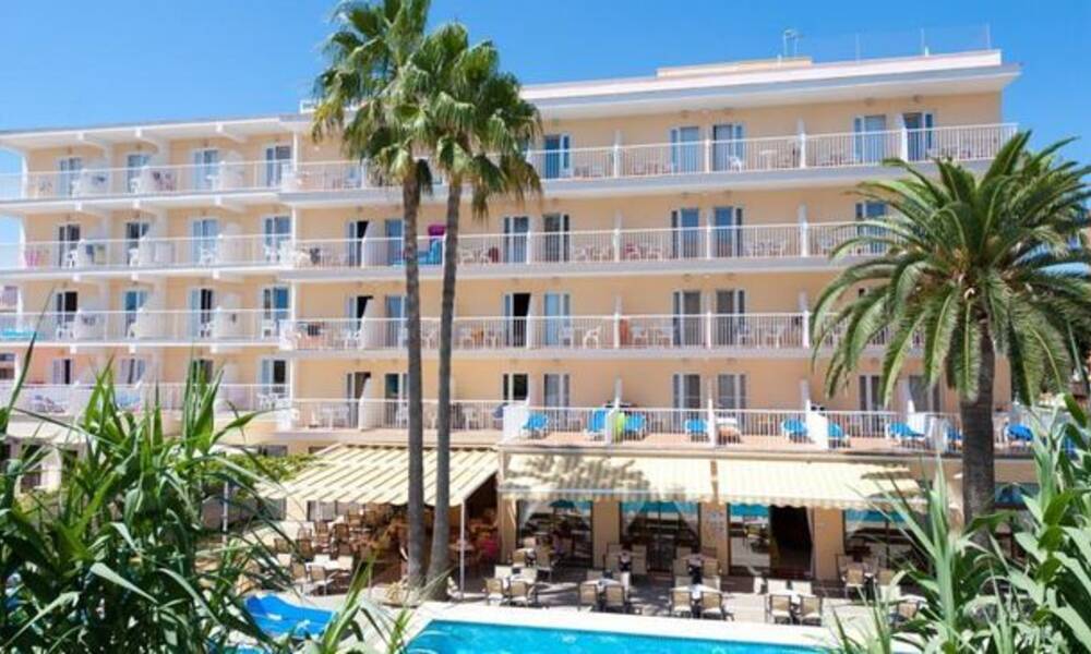 Hotel Bikini in Cala Millor, Majorca | On the Beach