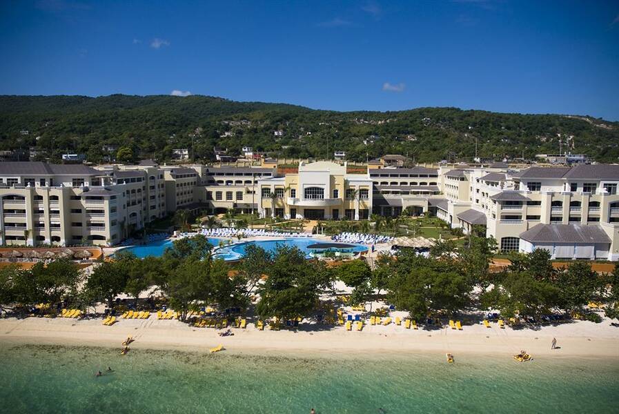 Iberostar Rose Hall Complex - Montego Bay, Jamaica | On the Beach