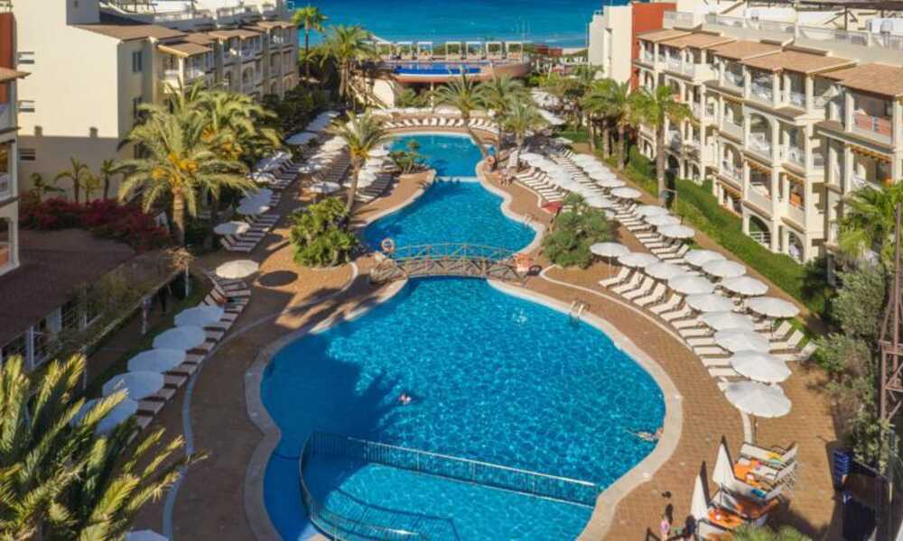 Zafiro Bahia Alcudia Majorca On The Beach