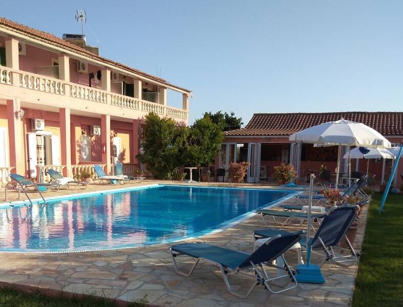 Elena Pool Apartments - Agios Georgios South, Korfu ...