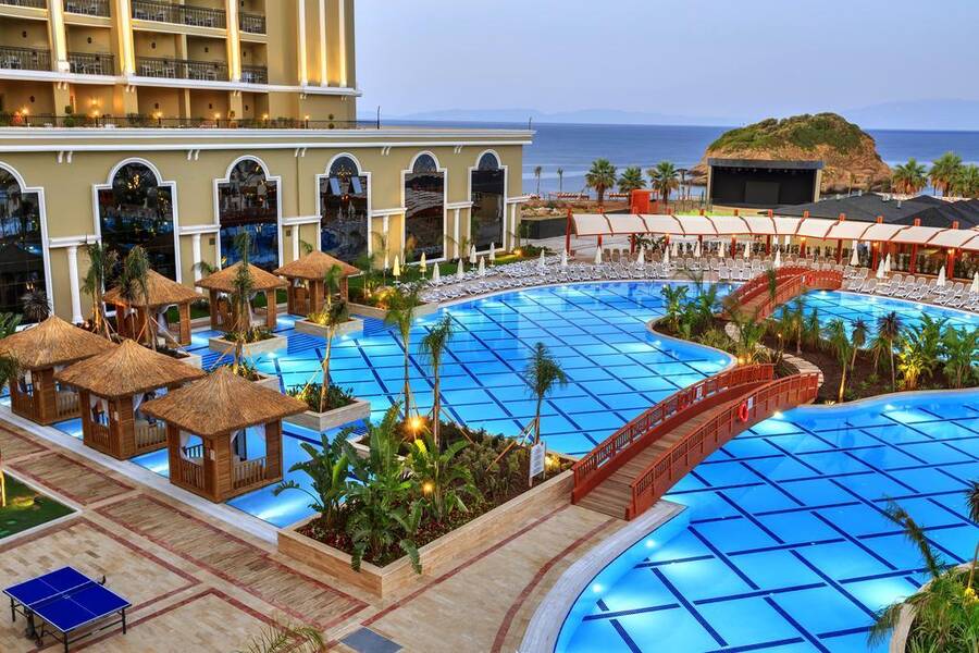 Türkiye - Page 2 Sunis-efes-royal-palace-resort-hotel-spa