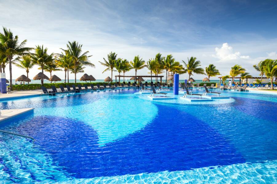 cancun hotel bluebay grand esmeralda