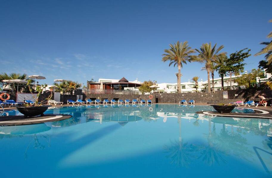 Caybeach Sun - Playa Blanca, Lanzarote | On the Beach