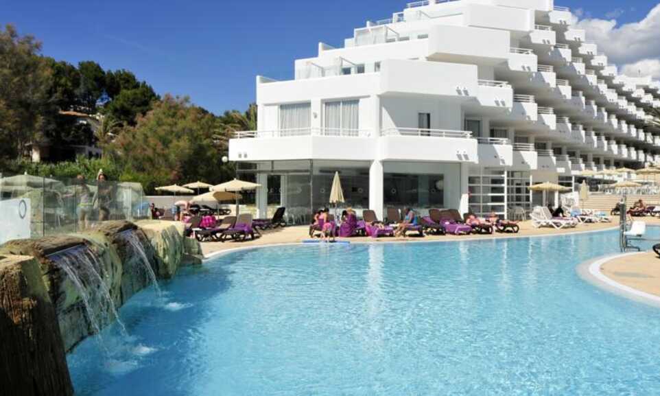 Fergus Style Cala Blanca Suites Santa Ponsa Majorca On - 