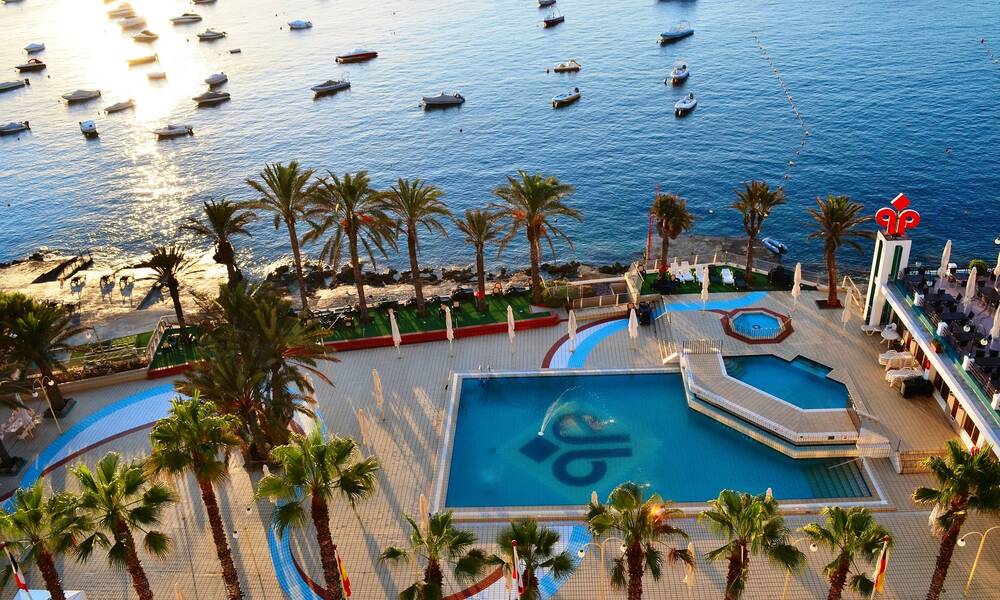 Qawra Palace Qawra, Malta On the Beach