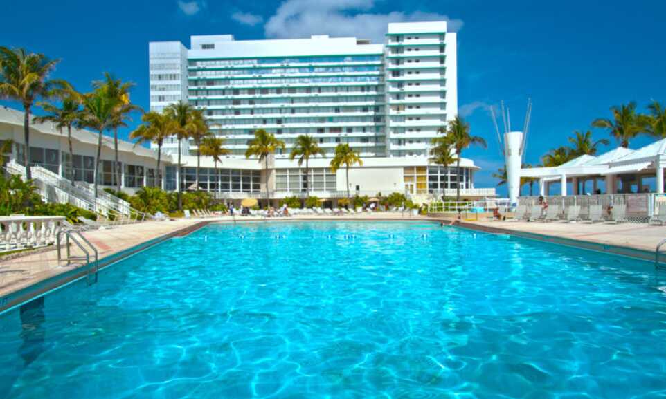 Deauville Beach Resort Miami Florida Miami On The Beach