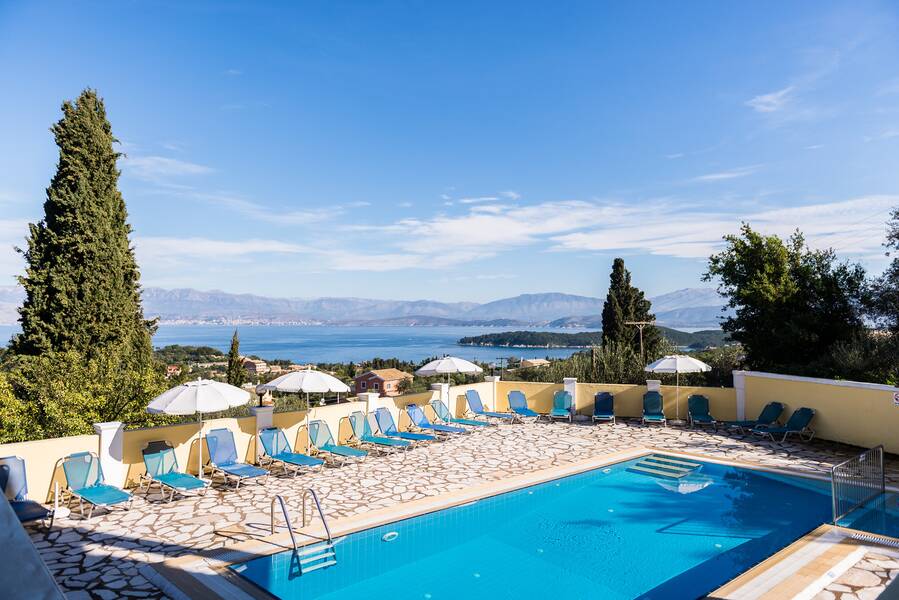 Apollon Apartments Kassiopi, Corfu On the Beach